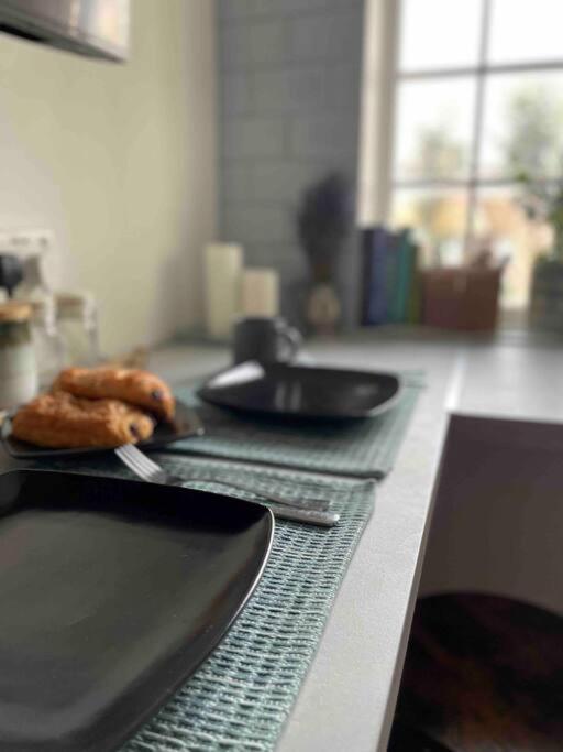 One Bedroom Putney Village Flat 런던 외부 사진